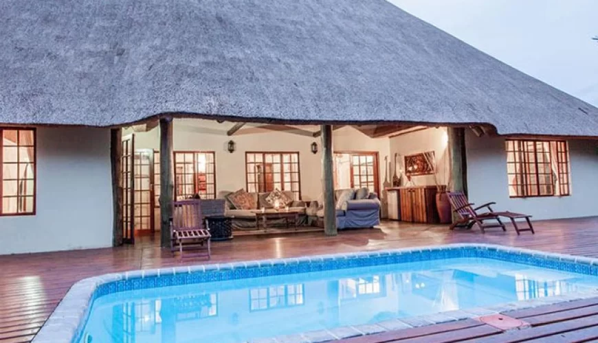 Rhino River Lodge